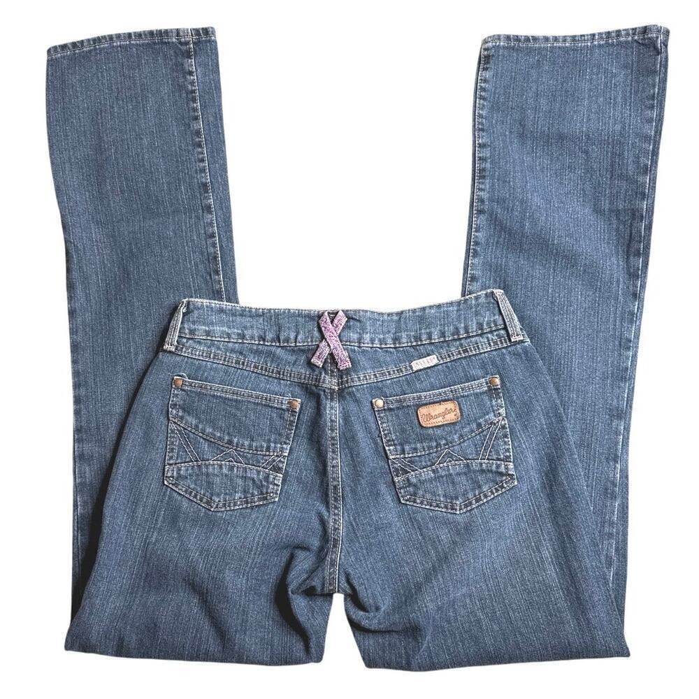 Women's Wrangler Breast Cancer Awareness Jeans Size 7/8 x 35, Bootcut Midrise